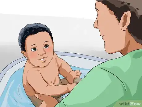 Imagen titulada Bathe a Baby Boy Step 5