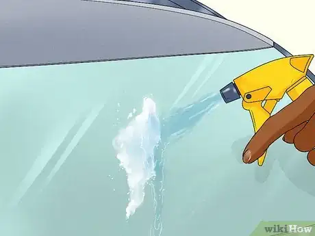 Imagen titulada Remove Ice from a Car Step 5