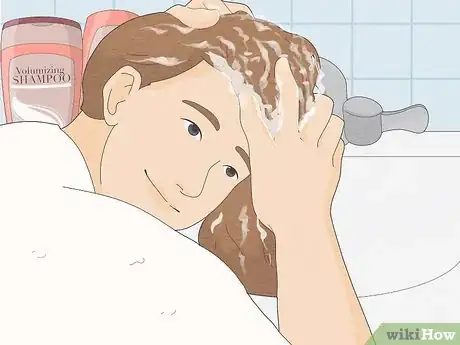 Imagen titulada Wash Hair in a Sink Step 9