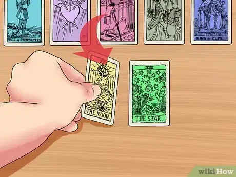 Imagen titulada Read Tarot Cards Step 9