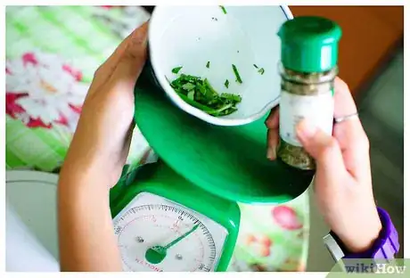 Imagen titulada Measure Fresh vs Dried Herbs Step 2