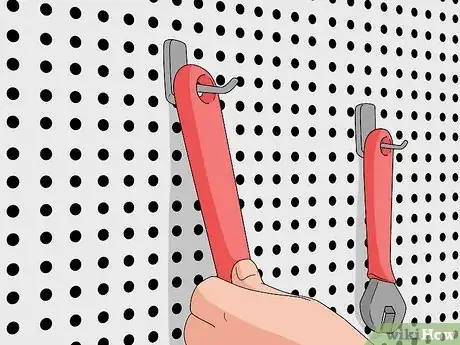 Imagen titulada Hang Tools on a Pegboard Step 20