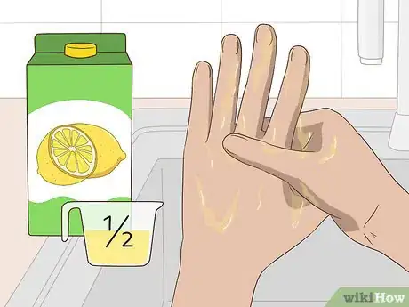 Imagen titulada Get Stain Off Your Hands Step 7