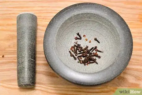 Imagen titulada Use a Mortar and Pestle Step 4