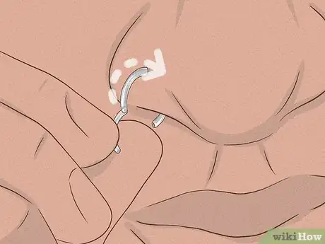 Imagen titulada Put a Hoop Nose Ring in Step 10