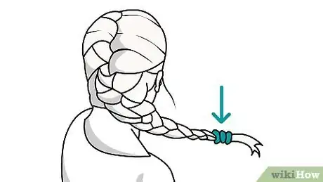 Imagen titulada Do a Basic Hair Braid Step 18