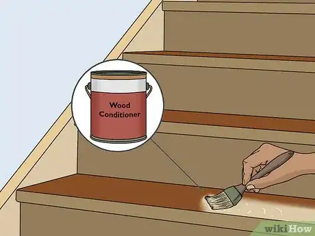 Imagen titulada Stain Stairs Step 12