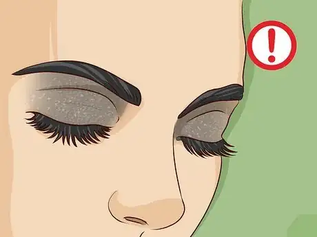 Imagen titulada Apply Shadow on Hooded Eyes Step 4