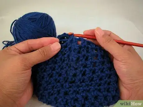 Imagen titulada Crochet a Skull Cap Step 23