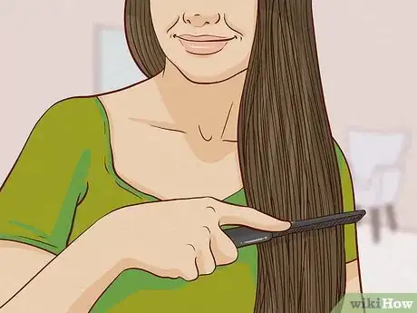 Imagen titulada Glue Hair Extensions Step 17