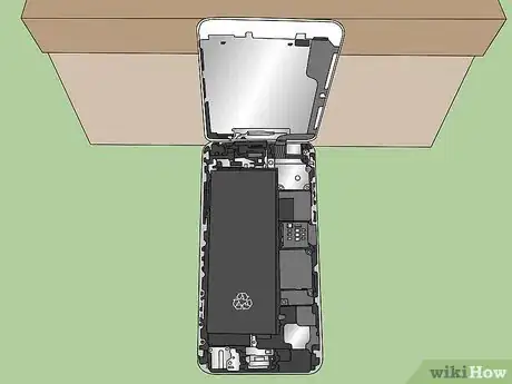 Imagen titulada Replace an iPhone Battery Step 35