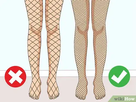 Imagen titulada Wear Fishnets Elegantly Step 1