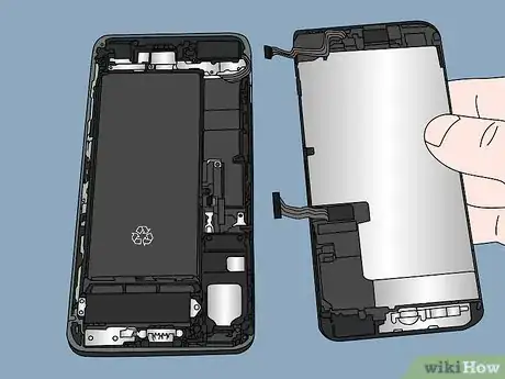 Imagen titulada Replace an iPhone Battery Step 19