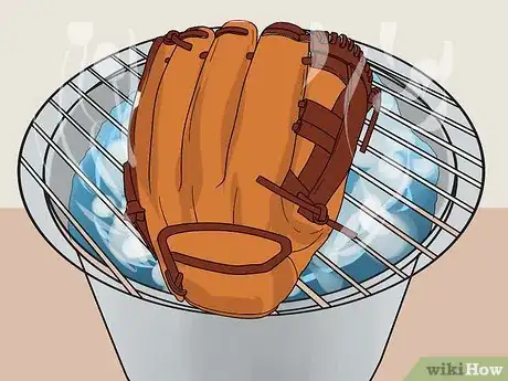 Imagen titulada Break in a New Baseball Glove Step 10