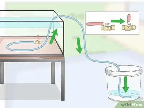 Imagen titulada Siphon Water Step 13