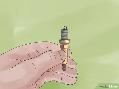 Imagen titulada Read a Spark Plug Step 5