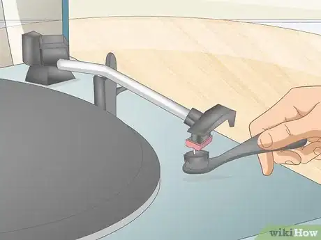 Imagen titulada Clean the Needle on a Record Player Step 1