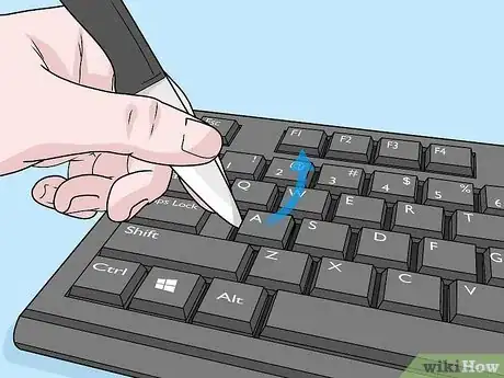 Imagen titulada Take Keys Off a Keyboard Step 4