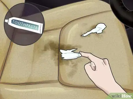 Imagen titulada Clean Your Car With Home Ingredients Step 10