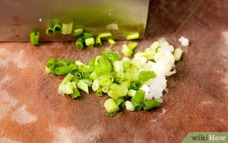 Imagen titulada Make a Shanghai Fried Rice Step 3