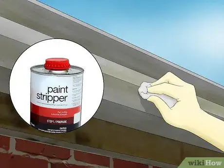 Imagen titulada Paint Gutters Step 6