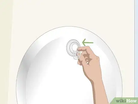 Imagen titulada Hang a Wreath on a Mirror Step 16