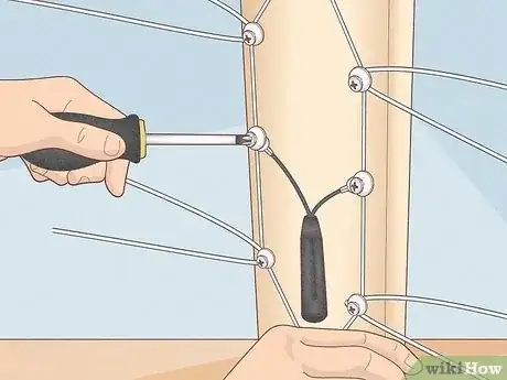 Imagen titulada Make a TV Antenna with a Coat Hanger Step 18