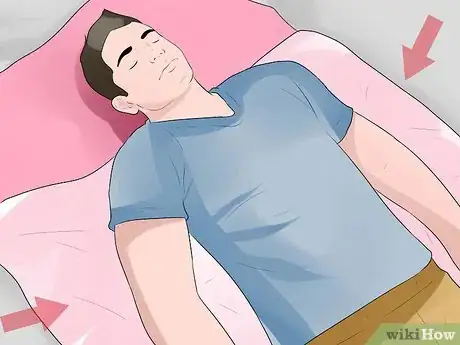 Imagen titulada Sleep with Carpal Tunnel Syndrome Step 3