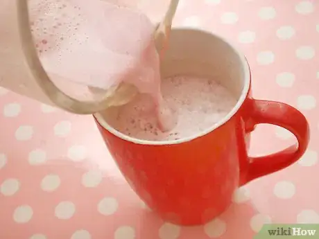 Imagen titulada Make Strawberry Milk Step 11