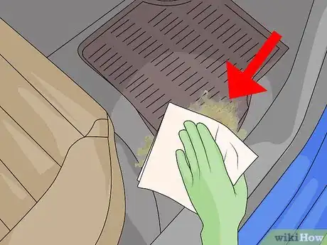 Imagen titulada Remove Vomit From a Car Interior Step 16