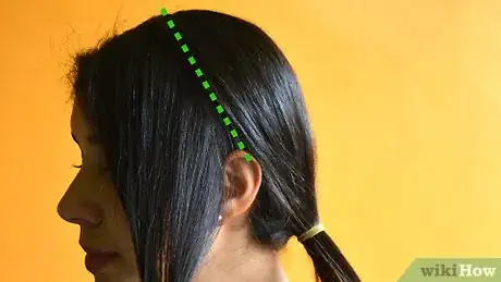 Imagen titulada Braid Your Bangs Step 4