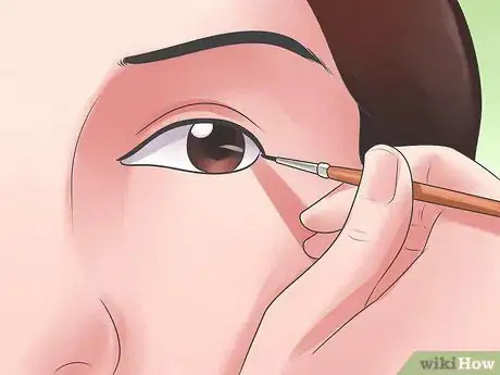 Imagen titulada Grow Back Your Eyelashes After They Fall Out Step 8