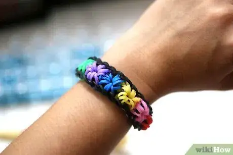 Imagen titulada Make a Rainbow Loom Bracelet Step 23