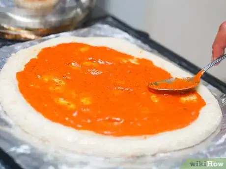 Imagen titulada Make Pizza from Scratch Step 25