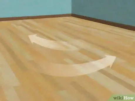 Imagen titulada Refinish Wood Floors Step 14