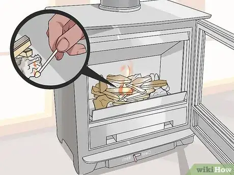 Imagen titulada Use a Wood Stove Step 5