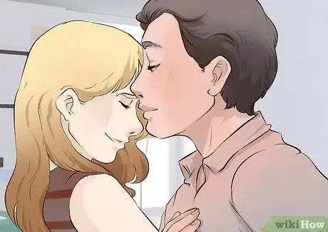 Imagen titulada Ask Your Boyfriend to French Kiss Step 1