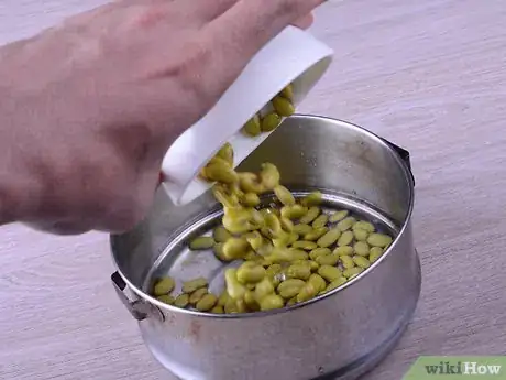 Imagen titulada Cook Baby Lima Beans Step 3