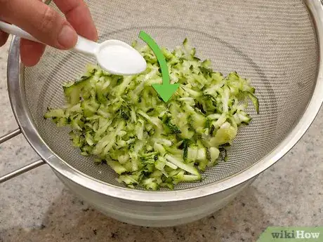 Imagen titulada Cut Zucchini Step 18