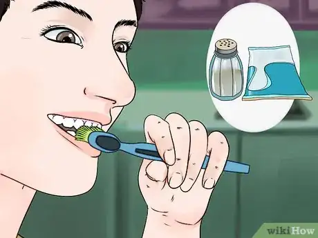 Imagen titulada Brush Teeth Without Toothpaste Step 7