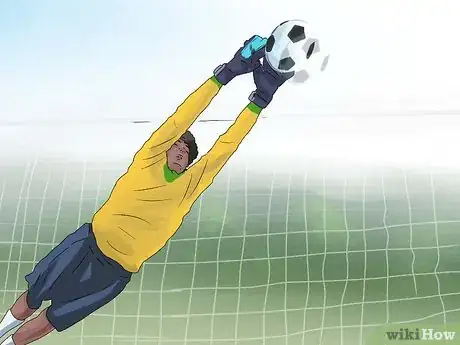 Imagen titulada Be a Soccer Goalie Step 10