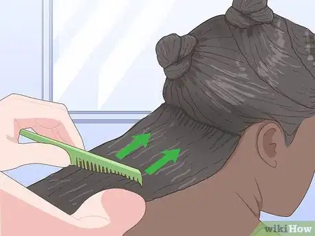 Imagen titulada Make Straight Hair Into Afro Hair Step 17