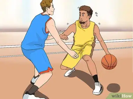 Imagen titulada Play Defense in Basketball Step 6