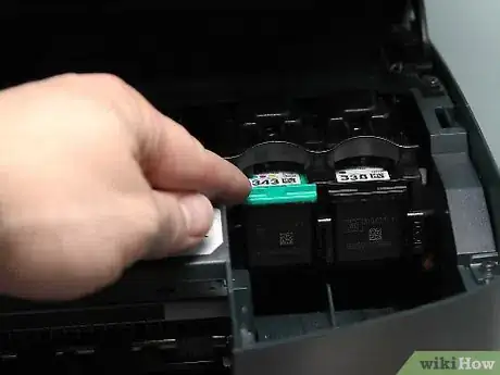 Imagen titulada Refill and Reuse a Printer Cartridge Step 3