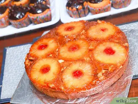 Imagen titulada Make a Pineapple Upside Down Cake Step 14