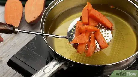 Imagen titulada Make Sweet Potato Fries Step 20