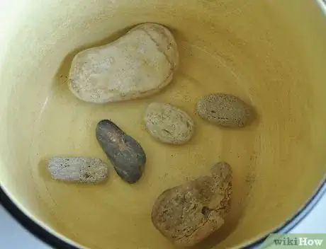 Imagen titulada Bake Bread on the Stovetop Step 2