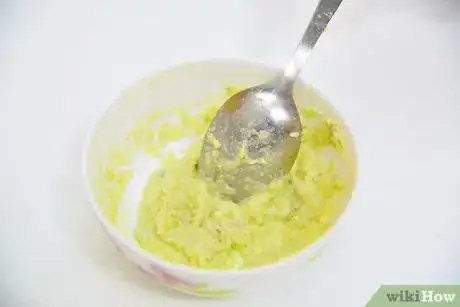 Imagen titulada Make a Homemade Face Mask for Dry Skin Step 2