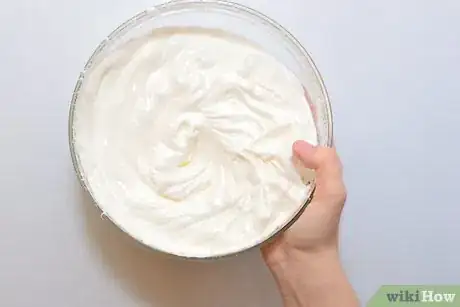 Imagen titulada Produce Thick and Glossy Meringue Step 5