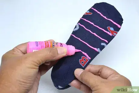 Imagen titulada Make Non Slip Socks Step 3